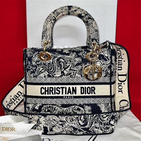 lady dior m928|Lady D.